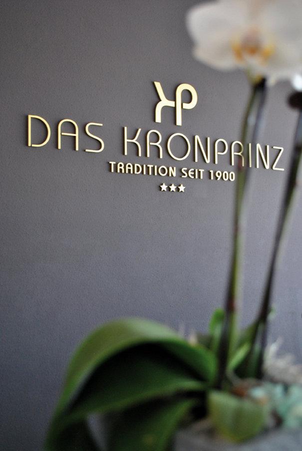 Hotel Das Kronprinz Troisdorf Exterior foto